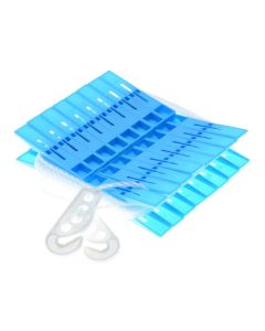 Plastic Clothespins And Clothesline 17 Pieces